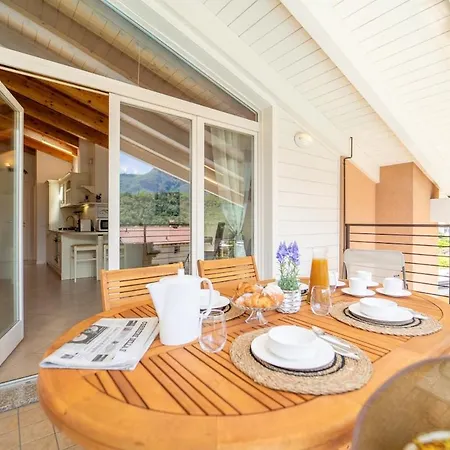 The A-line View A & B With Pool & Garage * Lenno